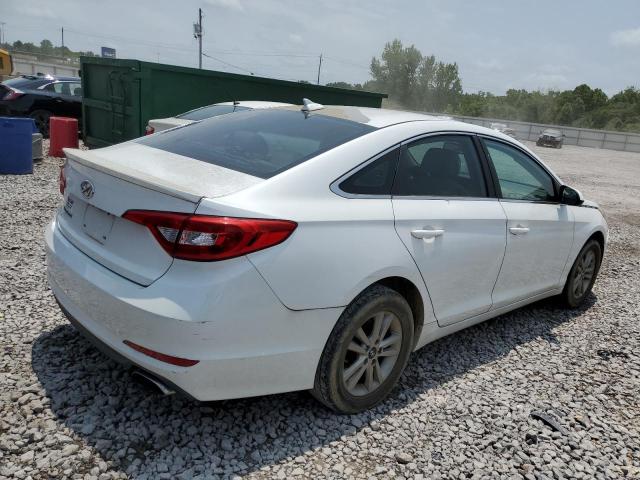 5NPE24AF2FH008428 - 2015 HYUNDAI SONATA SE WHITE photo 3