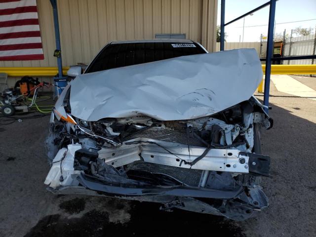 4T1C11AK0PU177002 - 2023 TOYOTA CAMRY LE WHITE photo 5