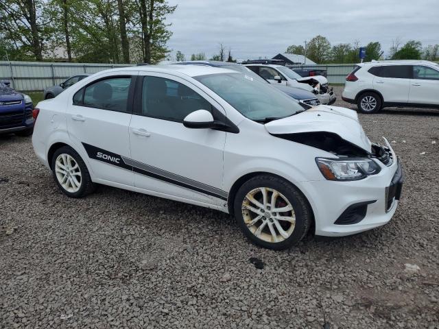 1G1JA5SG5J4135390 - 2018 CHEVROLET SONIC LS თეთრი ფოტო 4