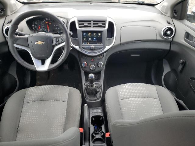 1G1JA5SG5J4135390 - 2018 CHEVROLET SONIC LS თეთრი ფოტო 8