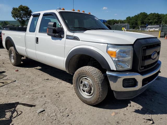 1FT7X2B60GEC86792 - 2016 FORD F250 SUPER DUTY WHITE photo 4