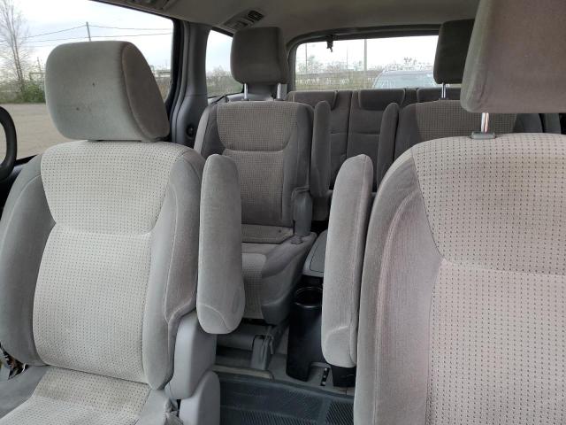 5TDJK4CC6AS033255 - 2010 TOYOTA SIENNA LE RED photo 10