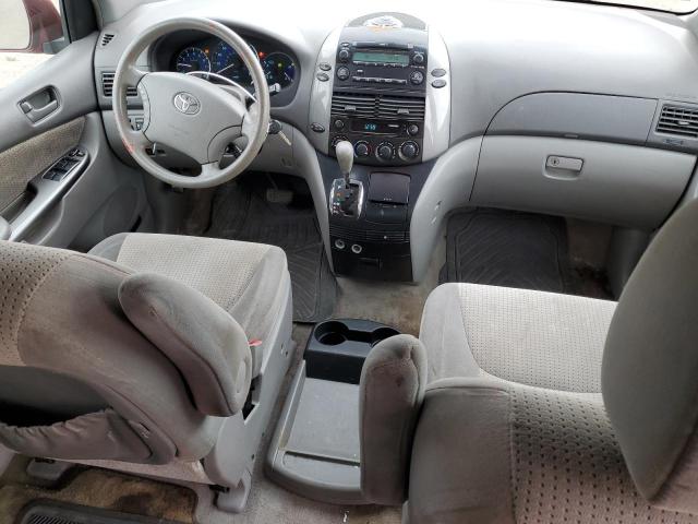 5TDJK4CC6AS033255 - 2010 TOYOTA SIENNA LE RED photo 8