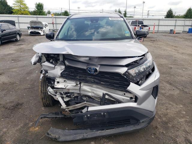 4T3LWRFV6MU045710 - 2021 TOYOTA RAV4 LE 银色 照片 5