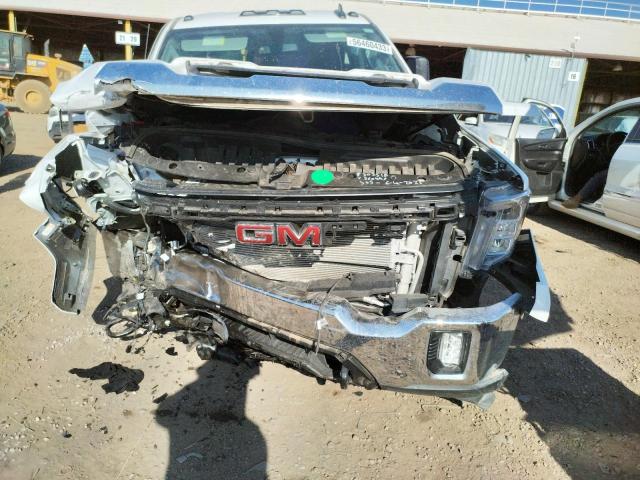 1GT38MEY6NF260449 - 2022 GMC SIERRA C2500 SLE WHITE photo 5