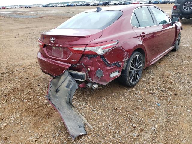 4T1BZ1HK1JU504038 - 2018 TOYOTA CAMRY XSE RED photo 4