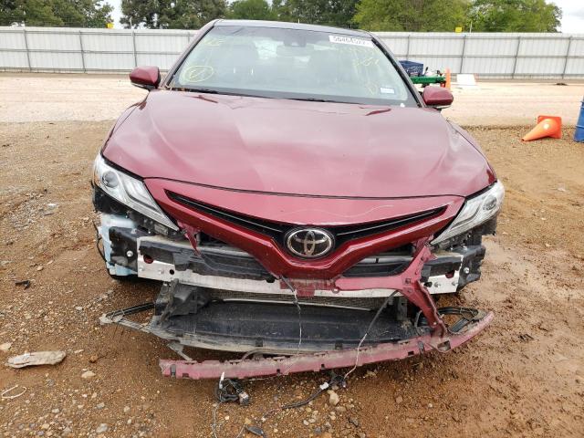 4T1BZ1HK1JU504038 - 2018 TOYOTA CAMRY XSE RED photo 9