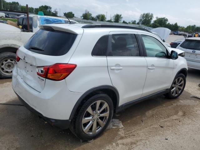 4A4AP5AU9DE020215 - 2013 MITSUBISHI OUTLANDER LE WHITE photo 3