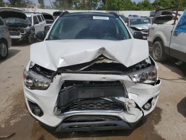 4A4AP5AU9DE020215 - 2013 MITSUBISHI OUTLANDER LE WHITE photo 5