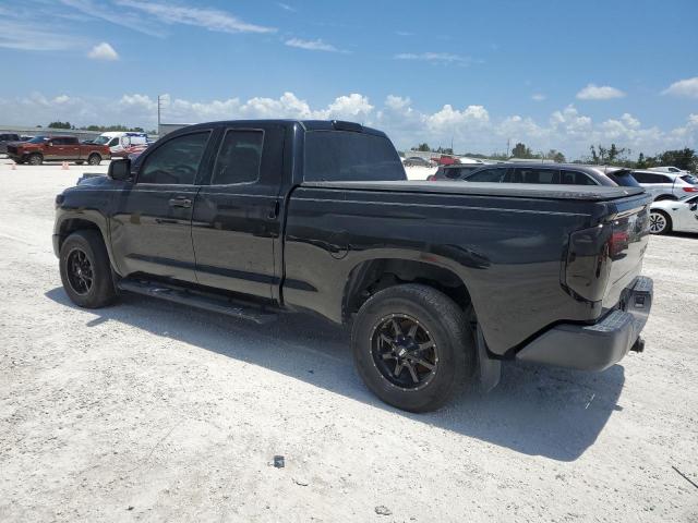 5TFRM5F18JX124857 - 2018 TOYOTA TUNDRA DOUBLE CAB SR/SR5 BLACK photo 2