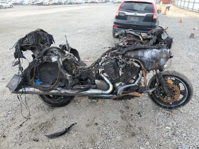 5VPSW36N6B3003659 - 2011 VICTORY MOTORCYCLES VISION TOUR Yanmış foto 9