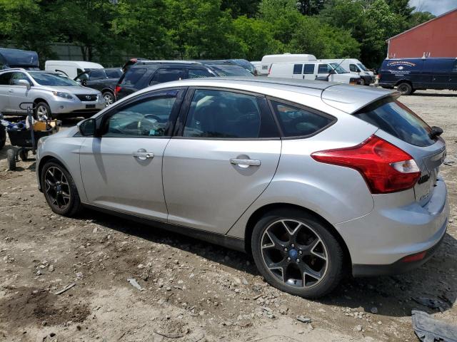 1FADP3K23DL180002 - 2013 FORD FOCUS SE SILVER photo 2