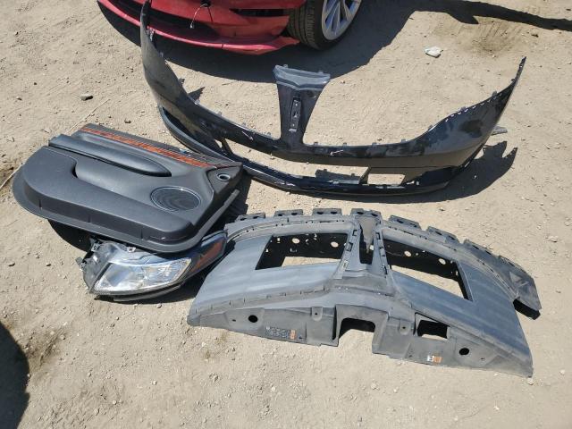 2LMHJ5AT2KBL03711 - 2019 LINCOLN MKT BLACK photo 13