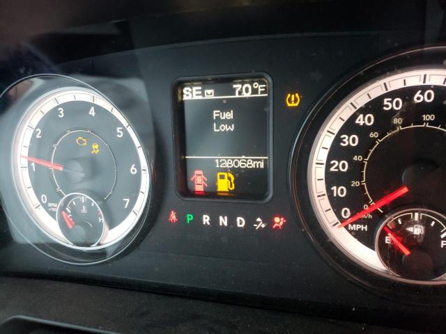 1C6RR7FT3JS104129 - 2018 RAM 1500 ST WHITE photo 9