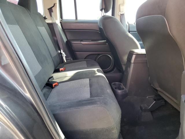 1C4NJRBB8HD105976 - 2017 JEEP PATRIOT SPORT Grau Foto 11