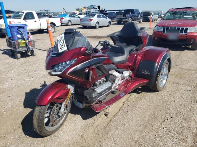 JH2SC7959LK200379 - 2020 HONDA GL1800 D RED photo 2