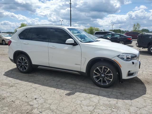 5UXKR0C56H0V67040 - 2017 BMW X5 XDRIVE35I WHITE photo 4