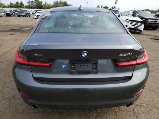 3MW5R7J01M8B83033 - 2021 BMW 330XI GRAY photo 6