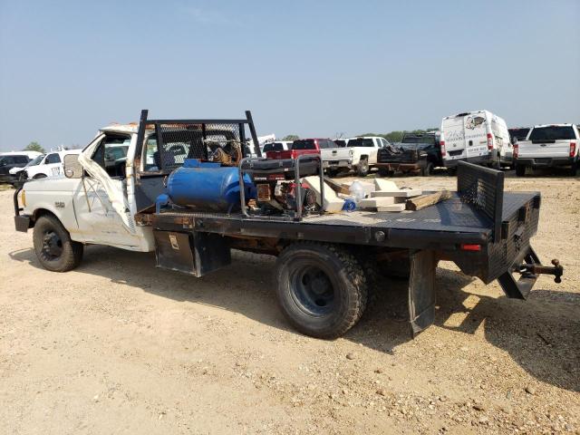 2FDKF37M3MCA74430 - 1991 FORD F350 WHITE photo 2