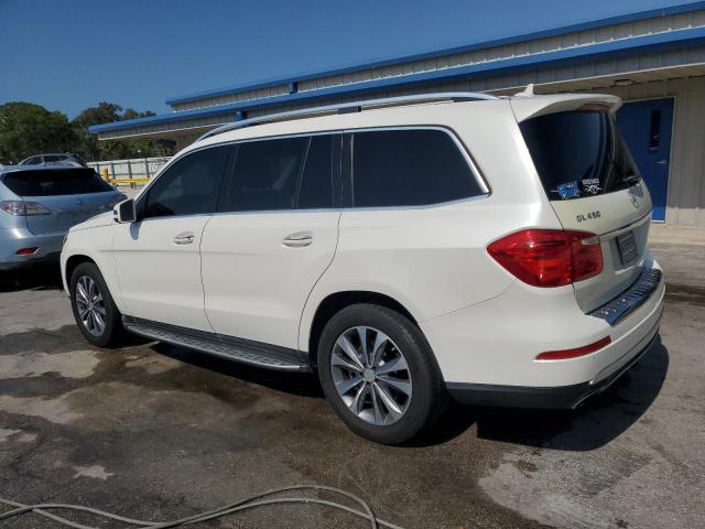 4JGDF6EE8FA519965 - 2015 MERCEDES-BENZ GL 450 4MATIC WHITE photo 2