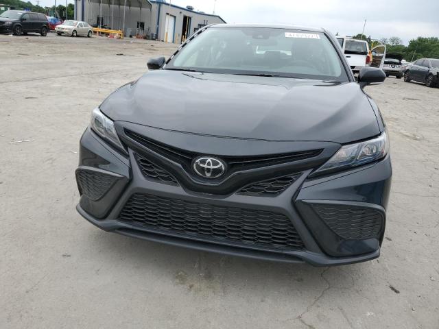 4T1G11AK4PU839200 - 2023 TOYOTA CAMRY SE NIGHT SHADE BLACK photo 5