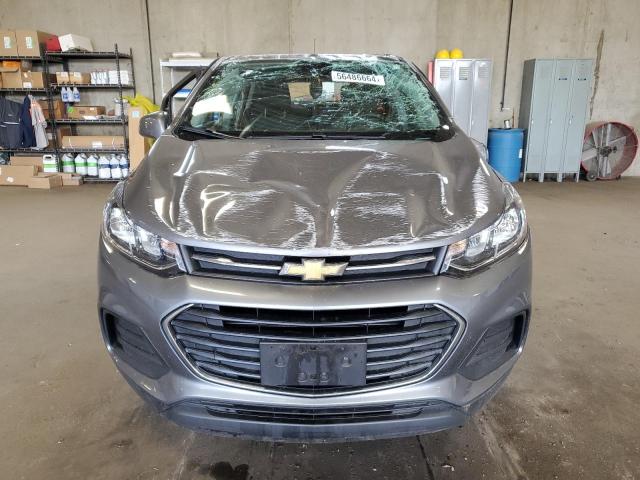 3GNCJKSBXLL256374 - 2020 CHEVROLET TRAX LS GRAY photo 5