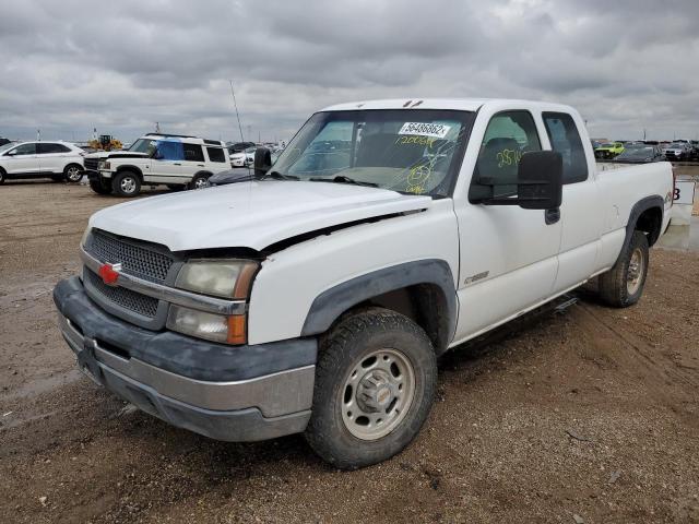 1GCGK29U73Z120064 - 2003 CHEVROLET SILVERADO K2500 WHITE photo 2