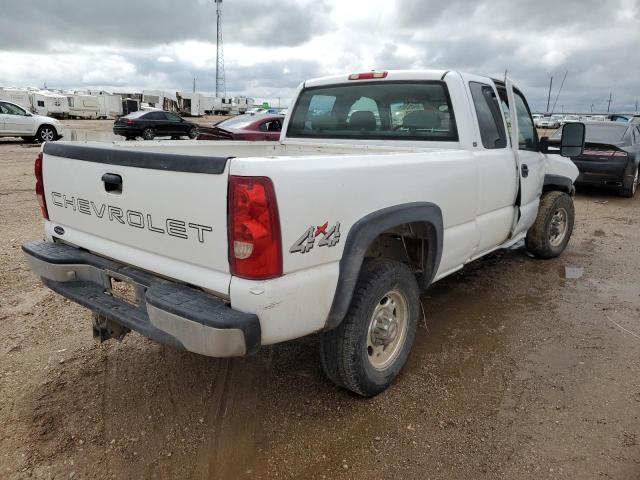 1GCGK29U73Z120064 - 2003 CHEVROLET SILVERADO K2500 WHITE photo 4