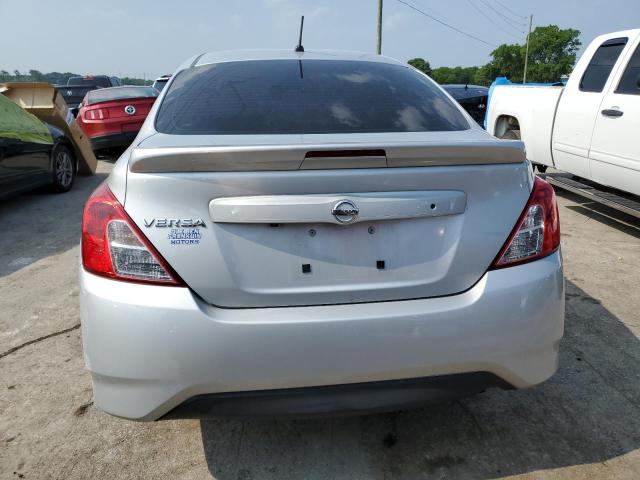 3N1CN7AP5KL822224 - 2019 NISSAN VERSA S ვერცხლისფერი ფოტო 6