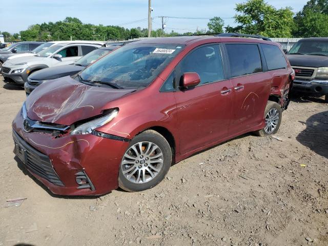 2020 TOYOTA SIENNA XLE, 