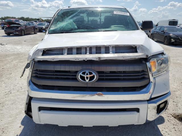 5TFUW5F17FX416642 - 2015 TOYOTA TUNDRA DOUBLE CAB SR/SR5 WHITE photo 5