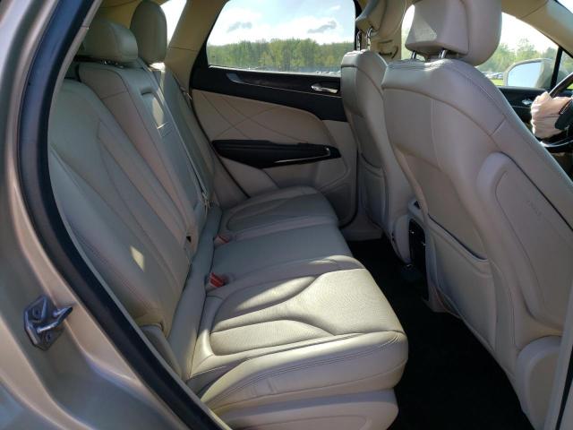 5LMCJ3D97HUL07392 - 2017 LINCOLN MKC RESERVE ოქროსფერი ფოტო 11