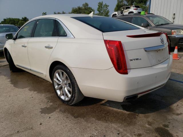 2G61T5S34D9183143 - 2013 CADILLAC XTS PREMIUM COLLECTION WHITE photo 2