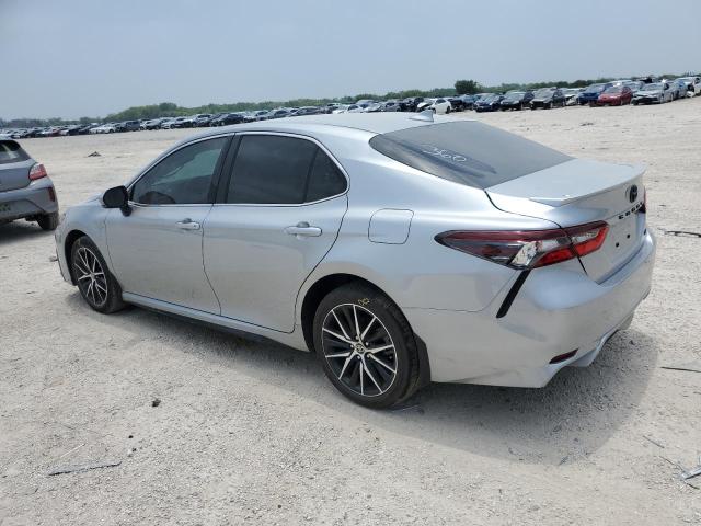 4T1G11AK9PU802496 - 2023 TOYOTA CAMRY SE NIGHT SHADE SILVER photo 2