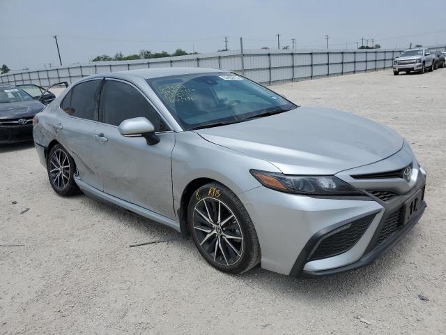 4T1G11AK9PU802496 - 2023 TOYOTA CAMRY SE NIGHT SHADE SILVER photo 4