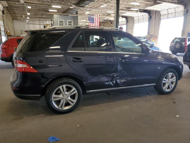 4JGDA5HB4CA022711 - 2012 MERCEDES-BENZ ML 350 4MATIC BLUE photo 3