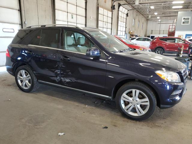 4JGDA5HB4CA022711 - 2012 MERCEDES-BENZ ML 350 4MATIC BLUE photo 4
