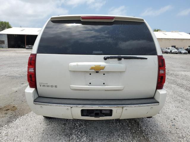 1GNSCCE05DR196892 - 2013 CHEVROLET TAHOE C1500 LTZ WHITE photo 6