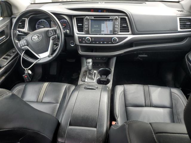 5TDJZRFH3JS883490 - 2018 TOYOTA HIGHLANDER SE Қара фото 8