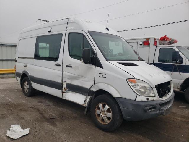 WD3PE7CC3D5803399 - 2013 MERCEDES-BENZ SPRINTER 2500 WHITE photo 4