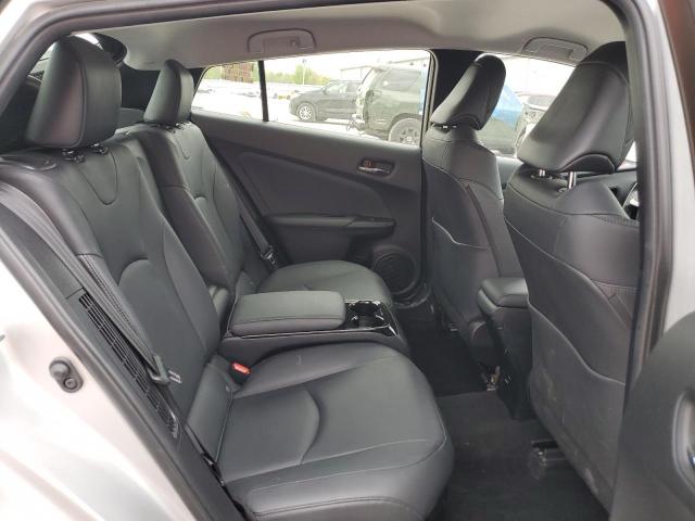 JTDKARFP2H3020274 - 2017 TOYOTA PRIUS PRIM SILVER photo 11