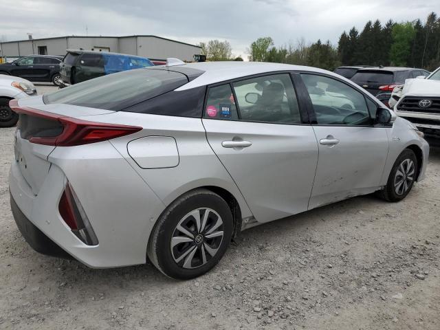JTDKARFP2H3020274 - 2017 TOYOTA PRIUS PRIM SILVER photo 3