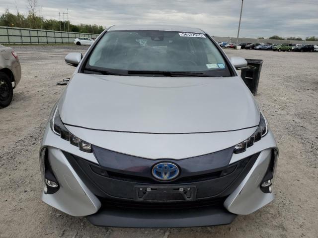 JTDKARFP2H3020274 - 2017 TOYOTA PRIUS PRIM SILVER photo 5