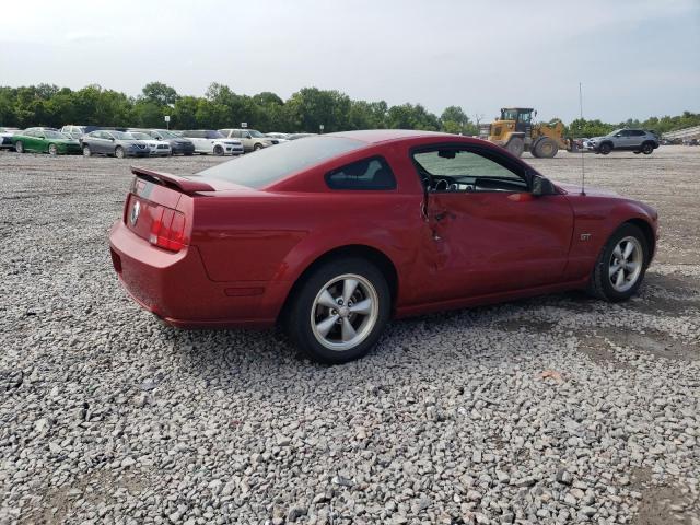 1ZVHT82H285156306 - 2008 FORD MUSTANG GT RED photo 3