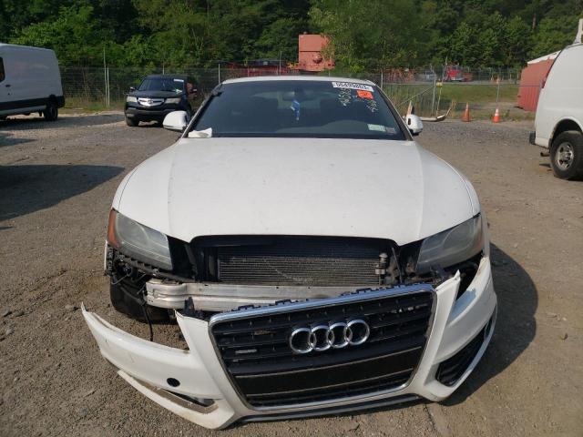 WAUDK78T69A009924 - 2009 AUDI A5 QUATTRO WHITE photo 5