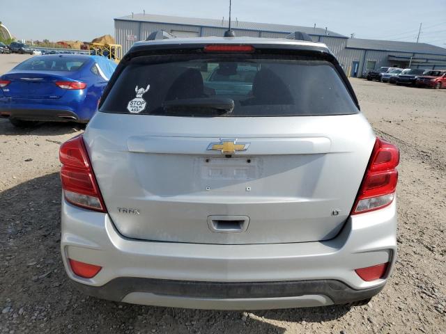 KL7CJLSB2LB323871 - 2020 CHEVROLET TRAX 1LT SILVER photo 6