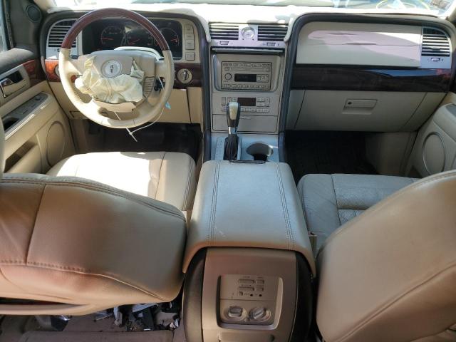 5LMFU28R43LJ42246 - 2003 LINCOLN NAVIGATOR WHITE photo 8