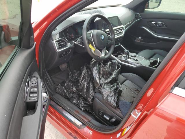 3MW5R1J06M8B52888 - 2021 BMW 330I RED photo 8