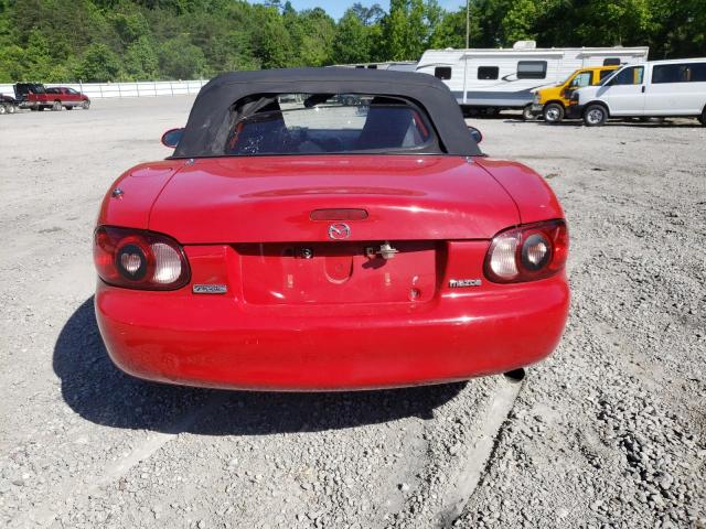 JM1NB353020229608 - 2002 MAZDA MX-5 MIATA BASE RED photo 6