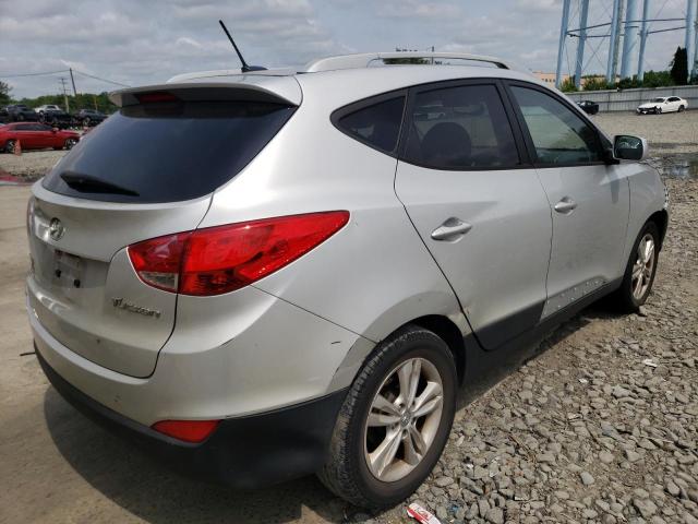 KM8JU3AC9BU136587 - 2011 HYUNDAI TUCSON GLS SILVER photo 3